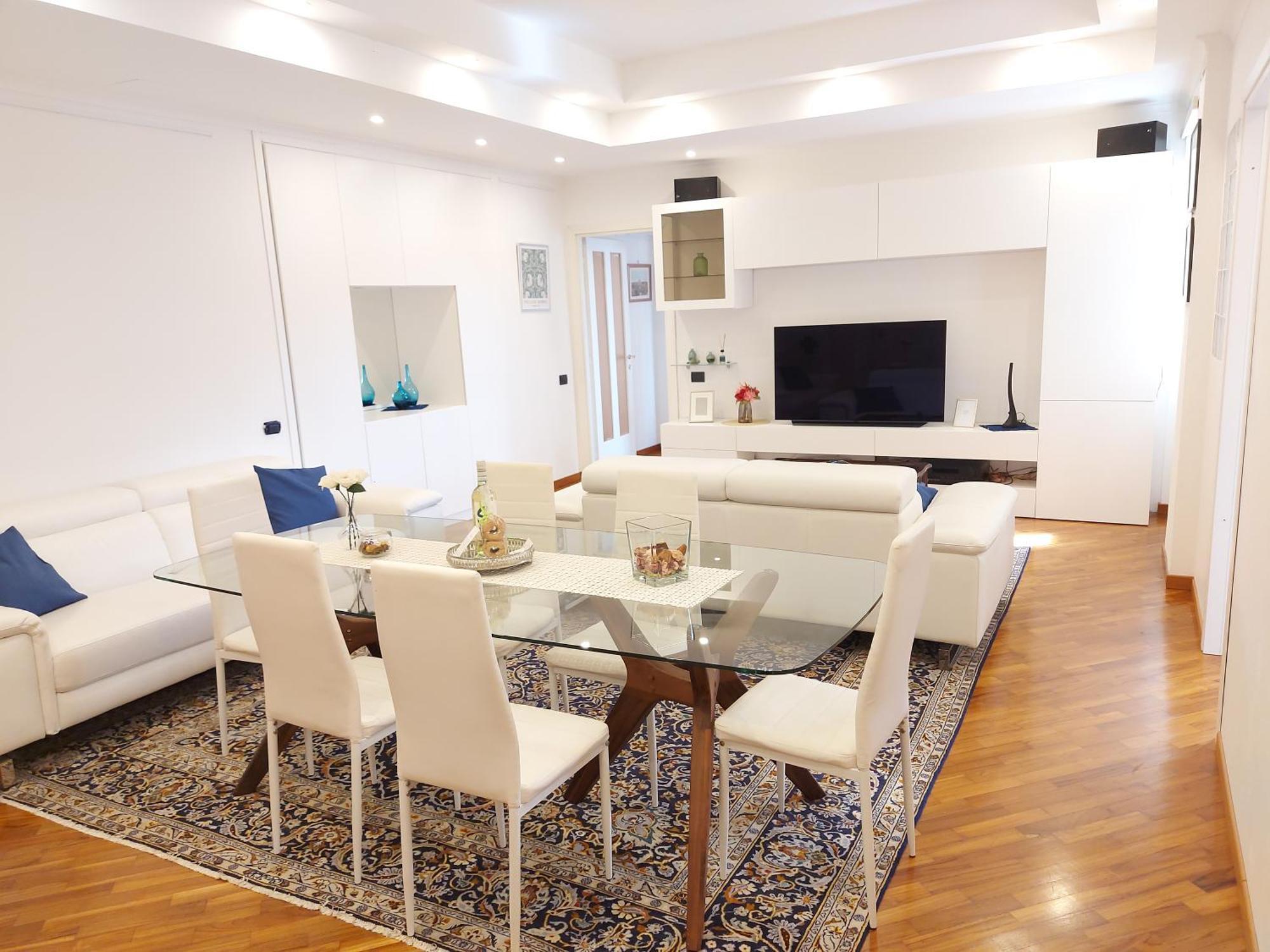 Apartment Vatican White Rom